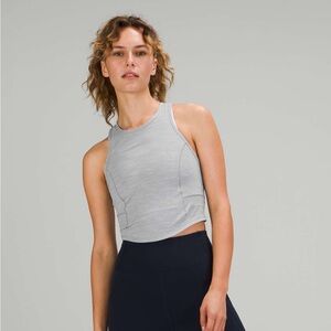Lululemon Power Thru Tank Top
Heathered Rhino Grey